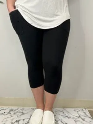 Black Capri Leggings w/Pockets - #1364-1366