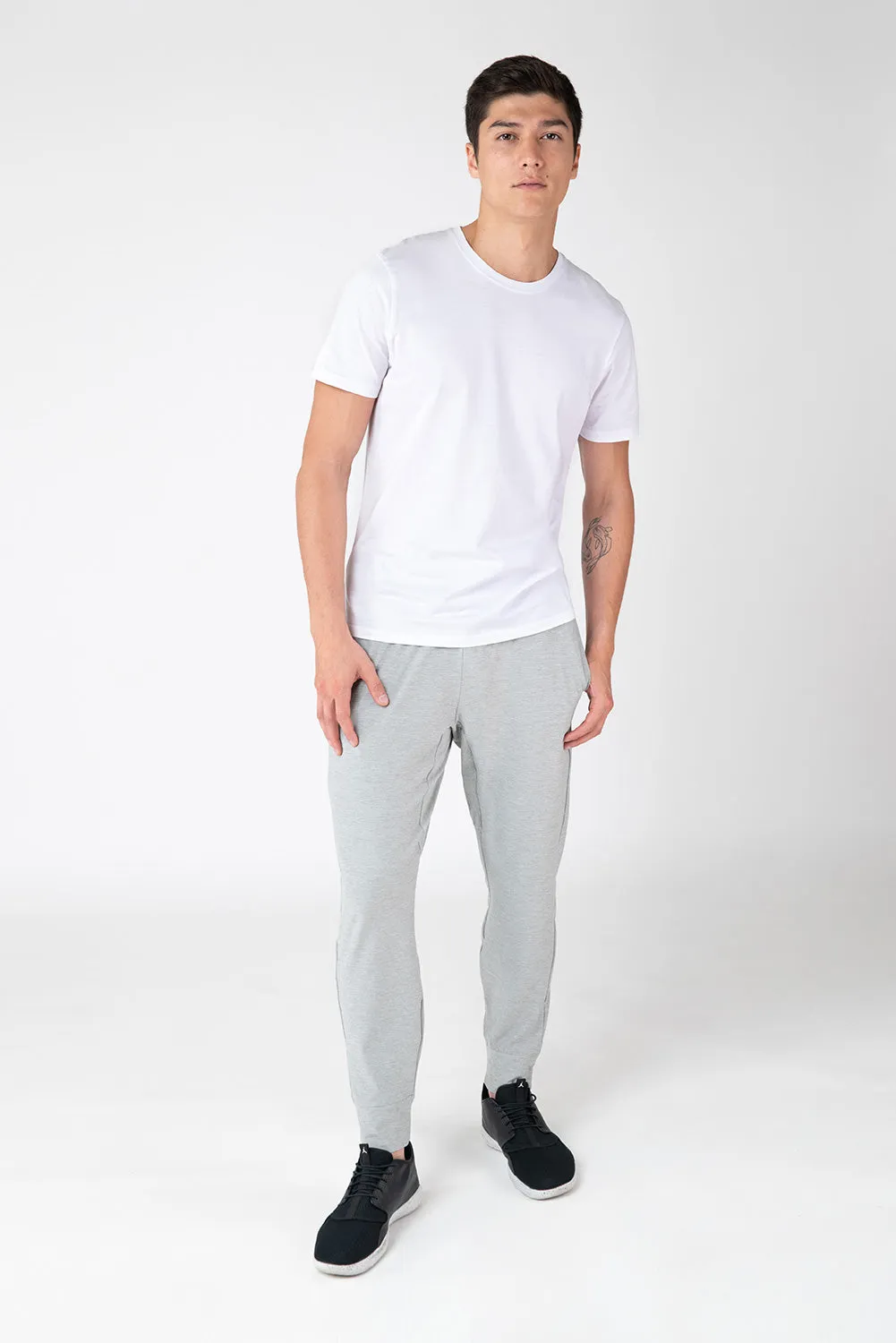 Day-To-Day Joggers With Elastic