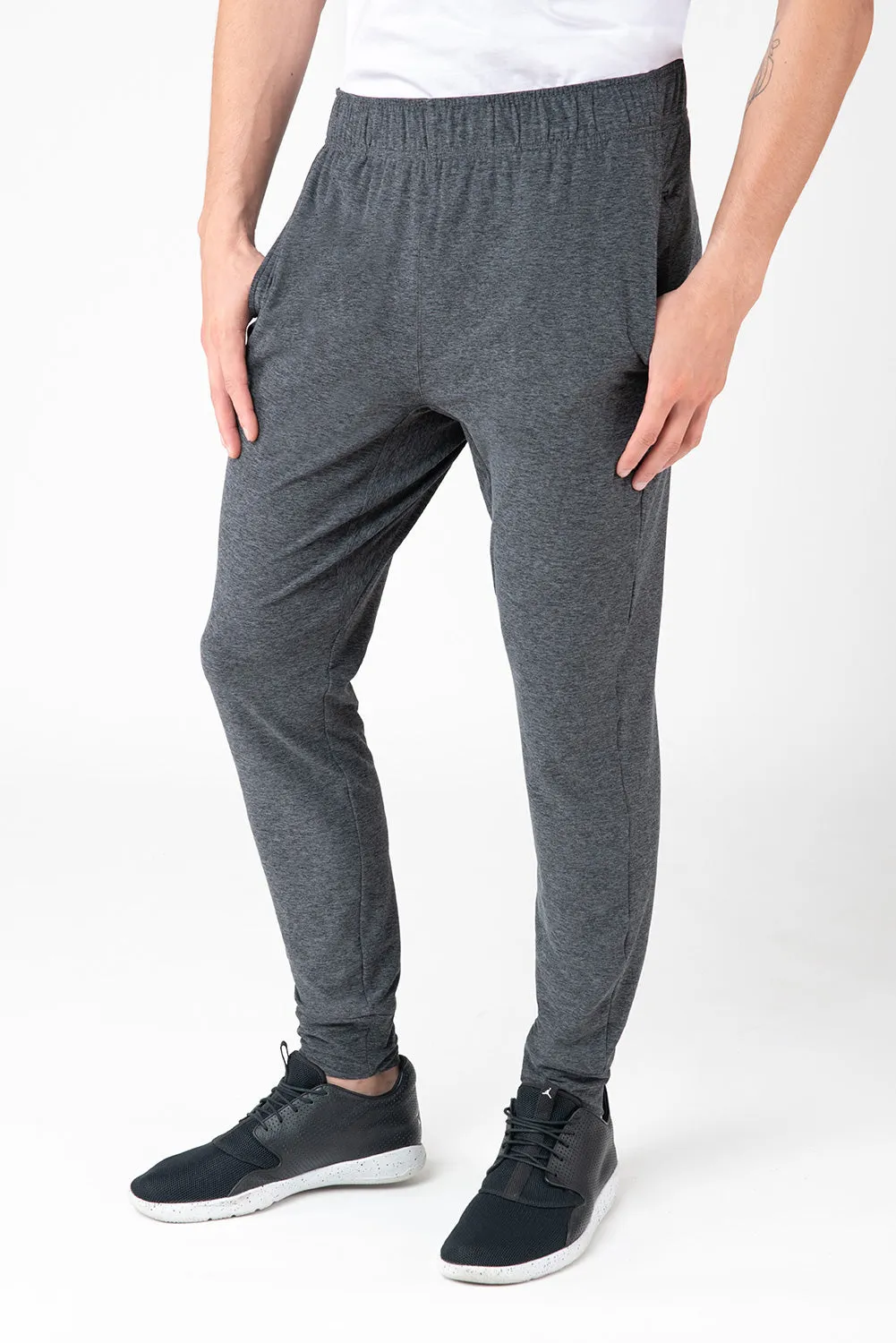 Day-To-Day Joggers With Elastic