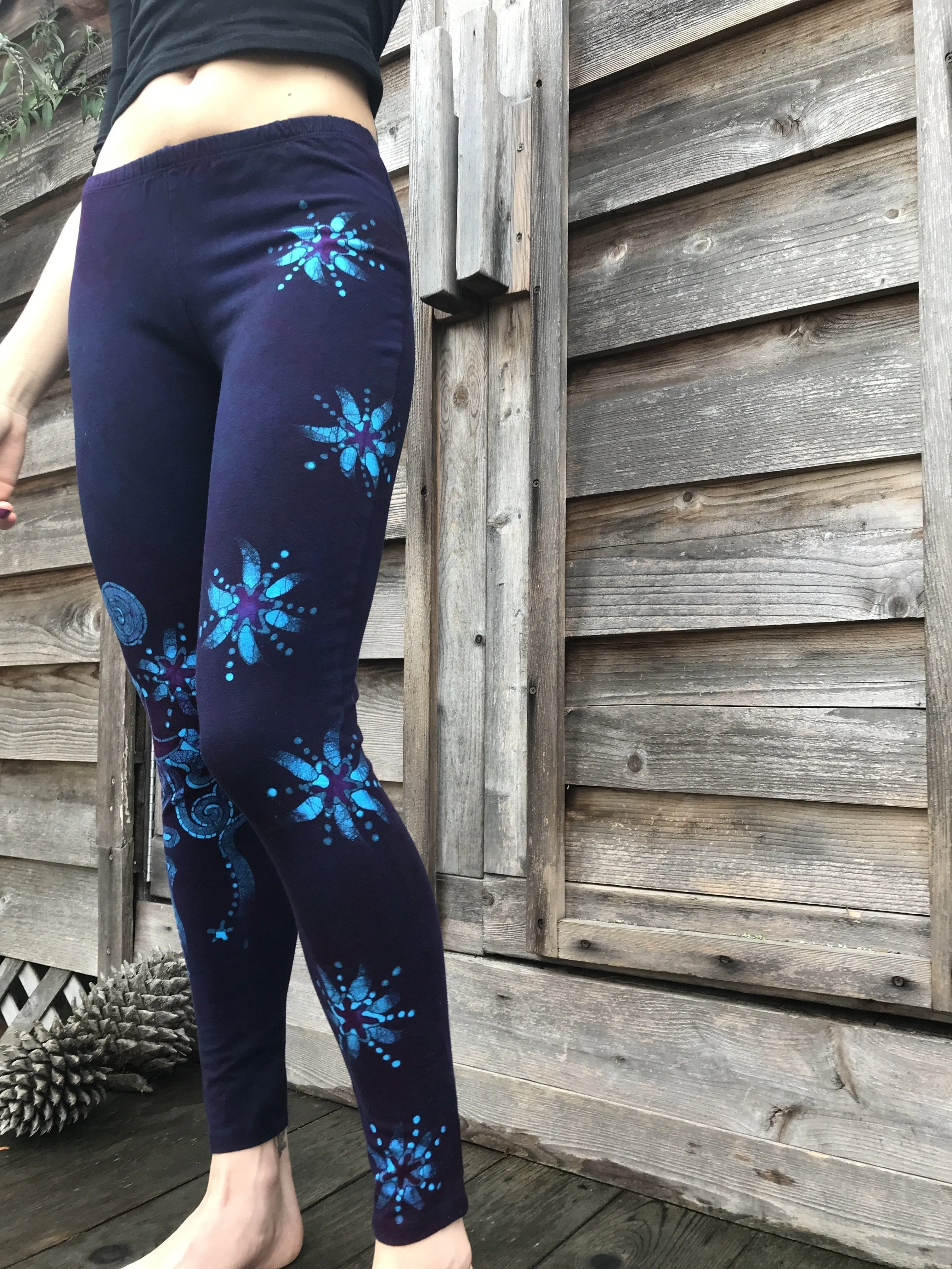 Deep Purple and Turquoise Moon & Star Batik Size XL Leggings