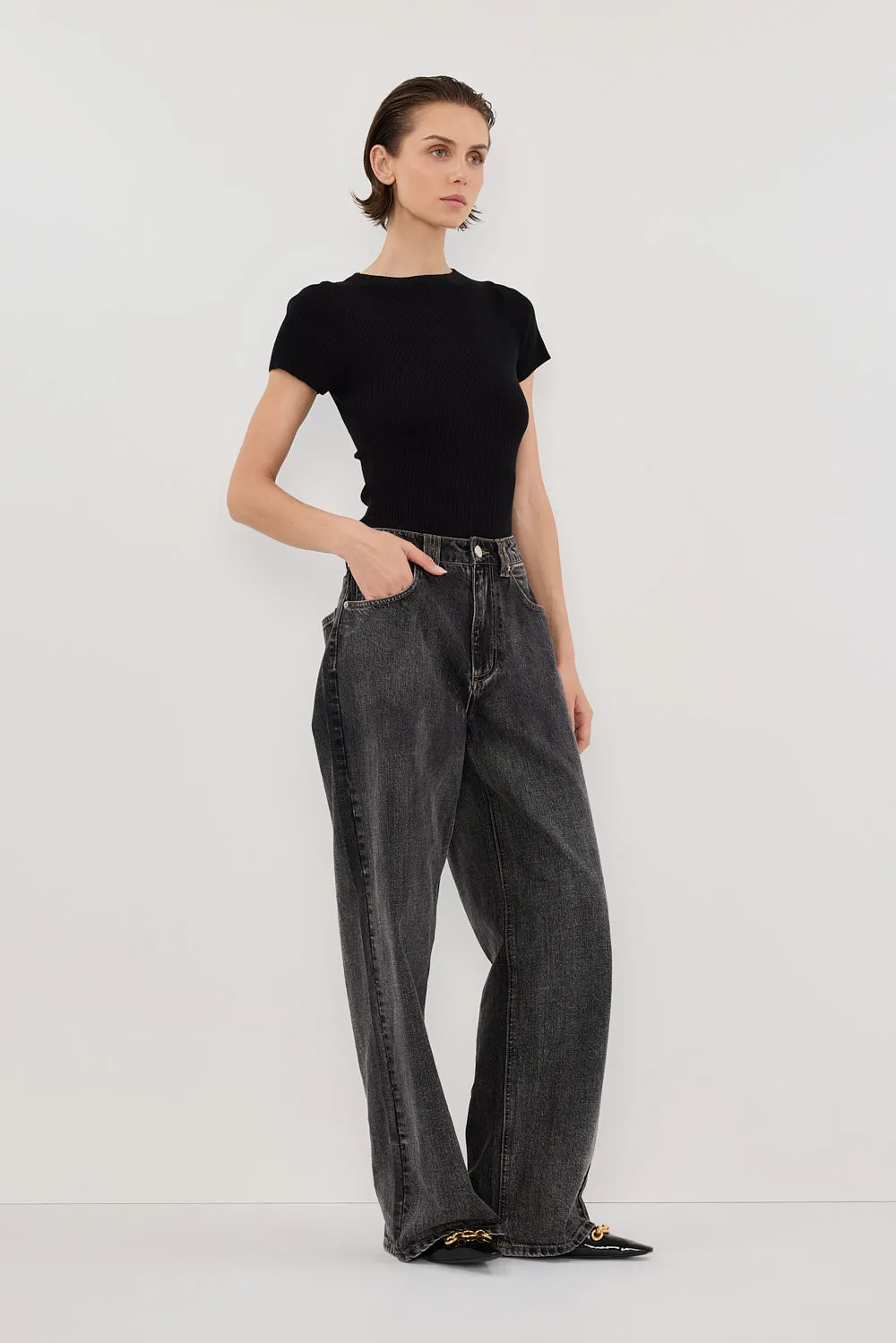 MAX BLACK BOAT NECK KNIT TOP