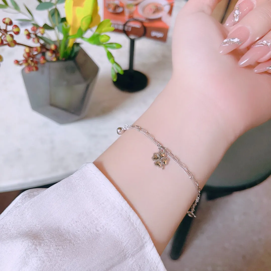 Minimalist Charming Clover Bracelet