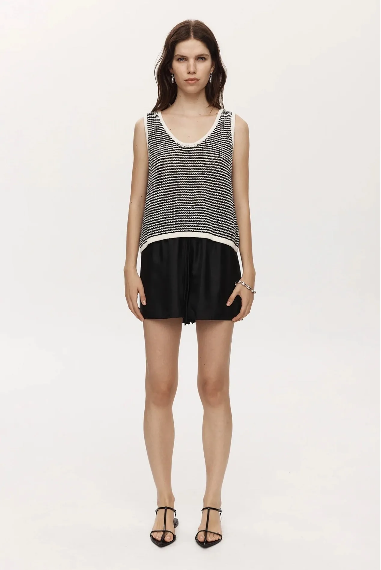 Nova Top Black/Ivory