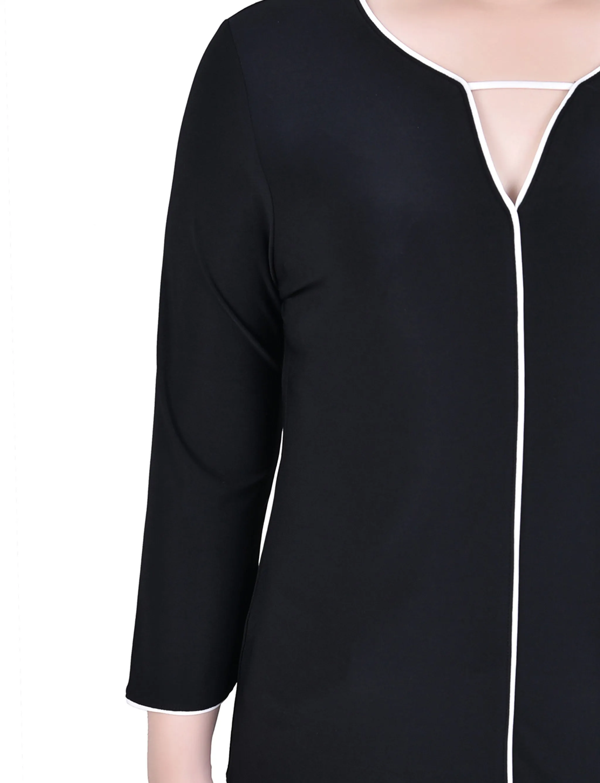 Petite 3/4 Sleeve Piped Top