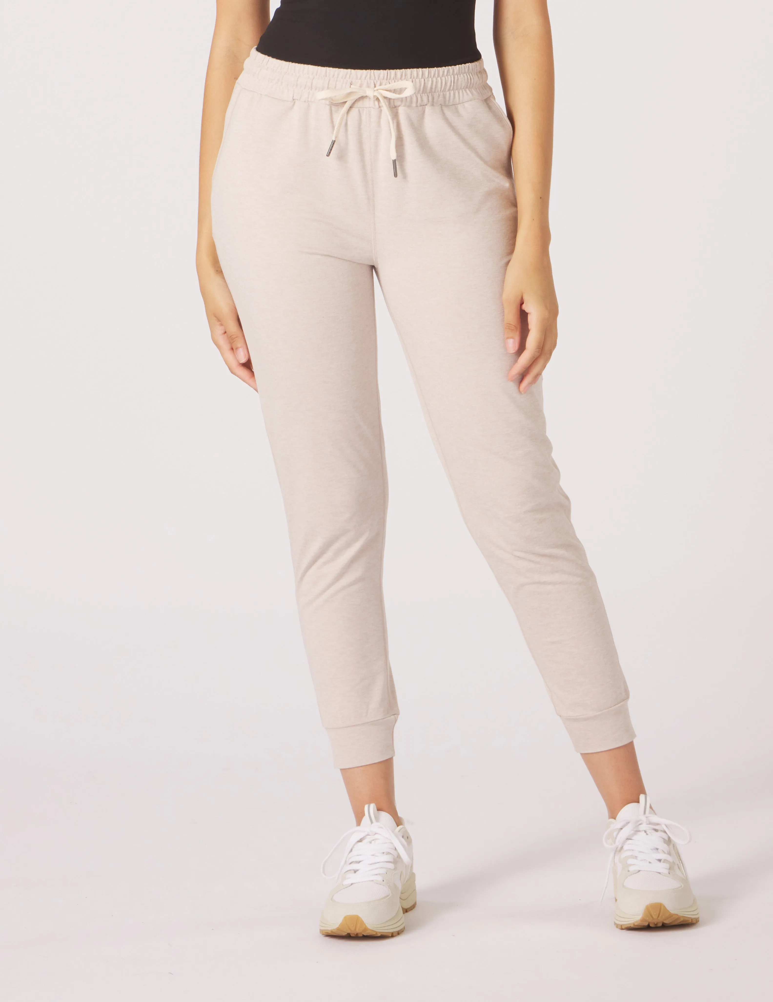 Serene Jogger: Oatmilk Marble